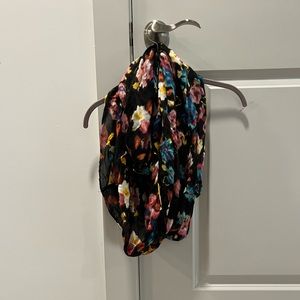 MAKE AN OFFER! Floral scarf, size OS, worn once and in perfect condition